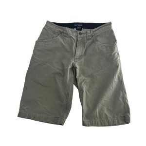Arcteryx Shorts Mens 30 Tan Khaki Carpenter Outdoor Hiking Bermuda 13” Inseam